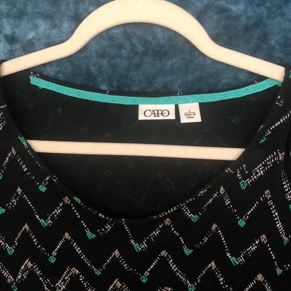 CATO Black Patterned Top- Size Large - Picture 2 of 4
